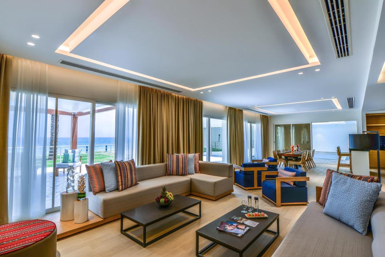 Sealine Beach, A Murwab Resort Mesaieed Exterior foto A suite at the hotel